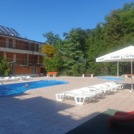 Hotel Maria Kiten  Bagian luar foto