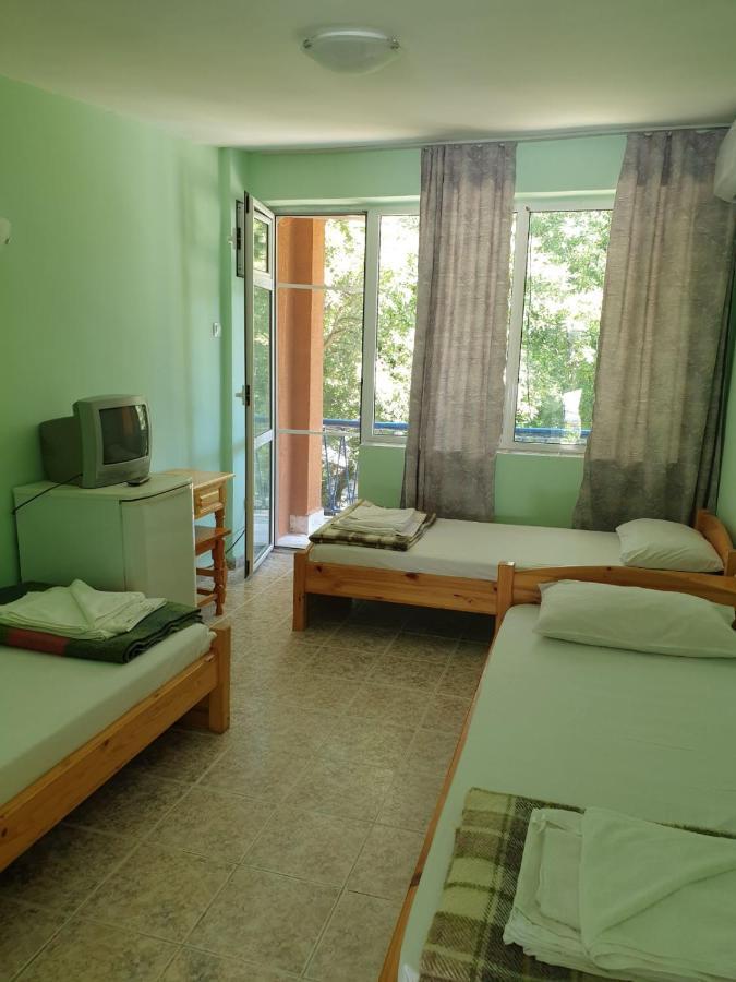 Hotel Maria Kiten  Bagian luar foto