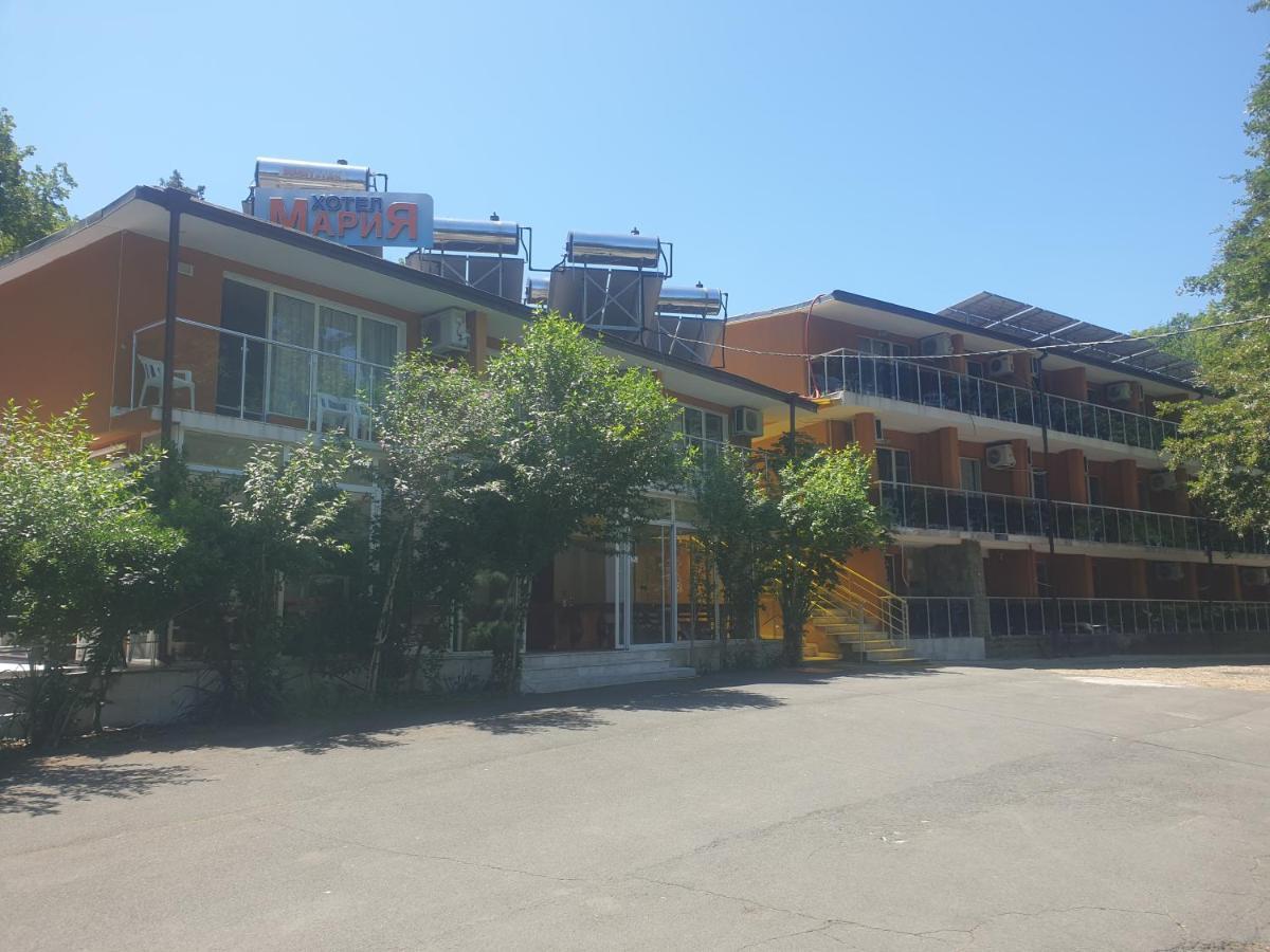 Hotel Maria Kiten  Bagian luar foto