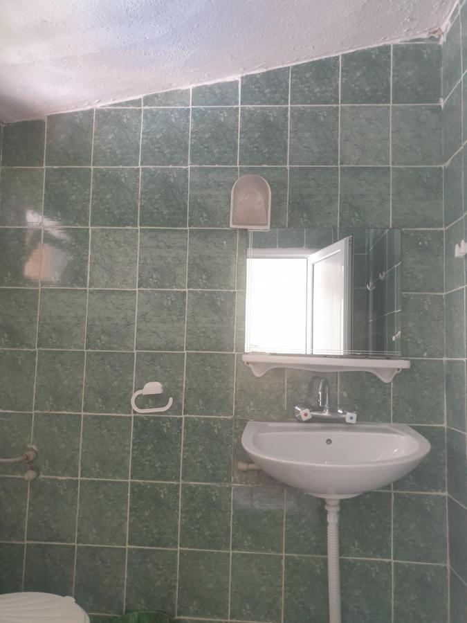Hotel Maria Kiten  Bagian luar foto